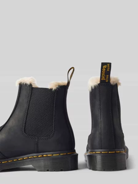 Buty chelsea ze skóry z podszewką wewnętrzną model ‘Leonore’ Dr. Martens czarne