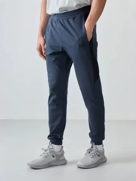 Tommy Life Športne hlače Jogginghose mornarska