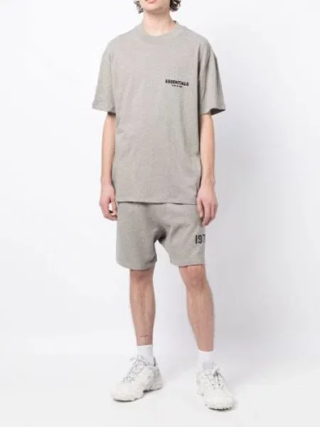 Μπλούζα Fear Of God Essentials με σχέδιο γκρι