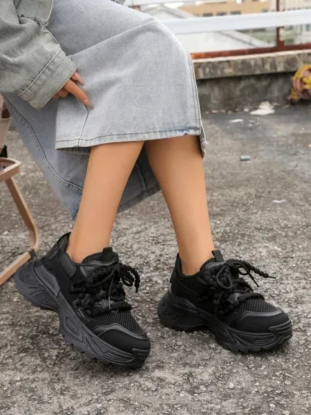 Sneakerși Resti negru