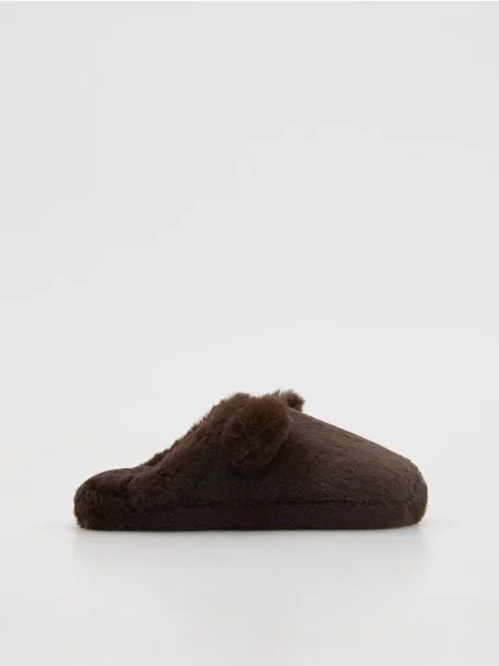 Reserved Șlapi moi maro