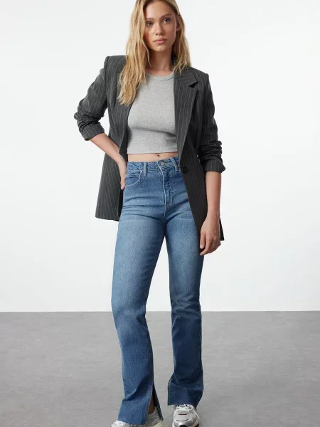 Blugi evazați Trendyol cu talie înaltă albastru