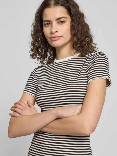 T-shirt o kroju slim fit z mieszanki bawełny Tommy Jeans czarna
