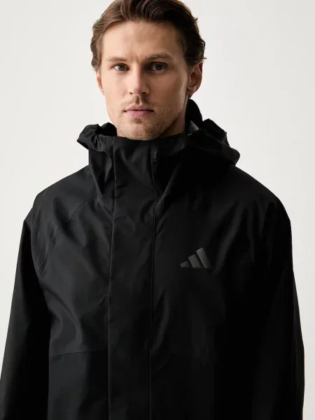 Adidas демісезонна куртка Essentials