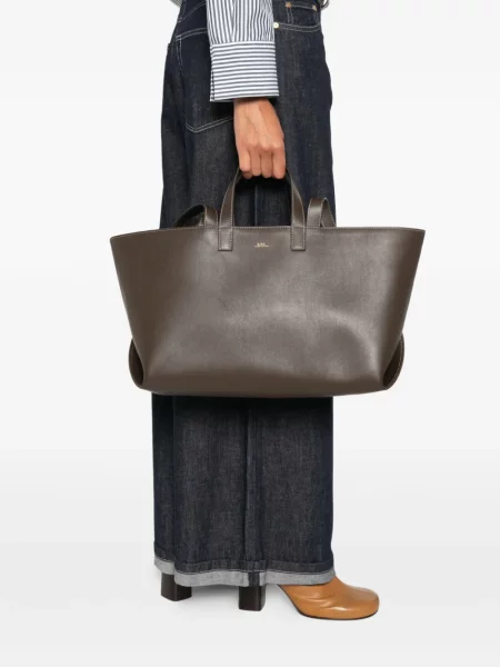Bőr shopper táska A.p.c. barna