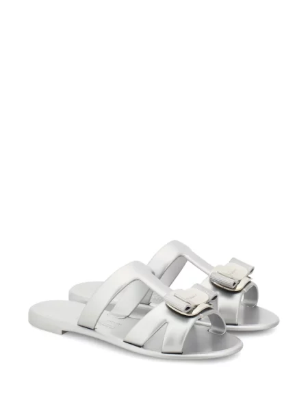 Papuci Ferragamo argintiu