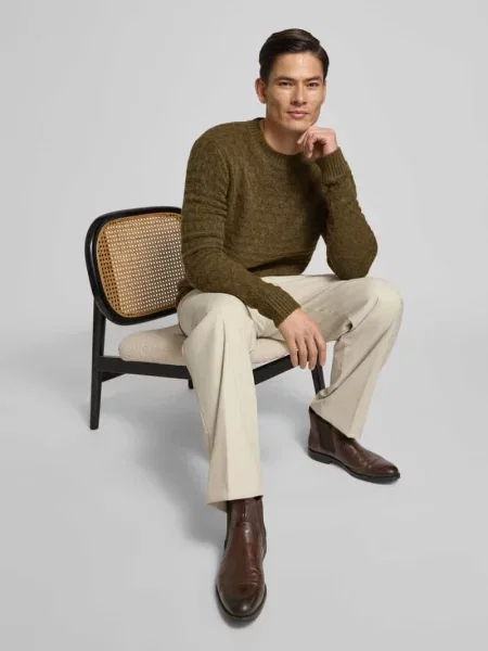 Sweter z dzianiny o kroju regular fit z dodatkiem wełny model ‘BLASIMON’ Jack & Jones Premium