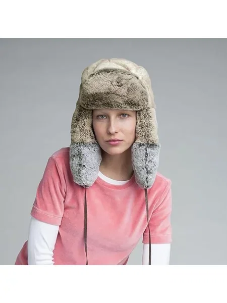 Czapka Kangol ze sztucznego futra beżowa