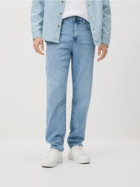 Reserved Blugi carrot cu efect prespălat albastru