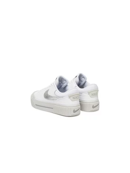 Sneakersy Nike bílé