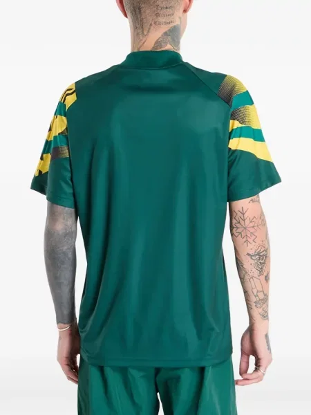 Dlouhé běžecké boty Adidas Terrex s krátkými rukávy s výstřihem do v černé