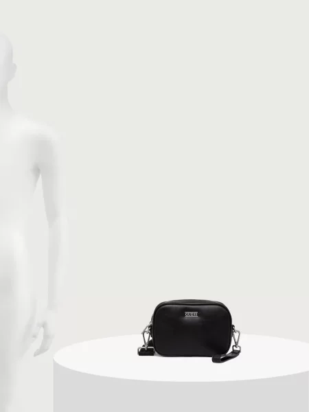 Кожаная сумка Guess