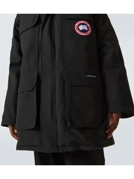 Pehelydzseki Canada Goose fekete