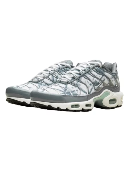 Pantofi Nike gri