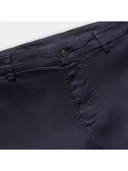 Сhinosy Brooks Brothers ze stretchu niebieskie