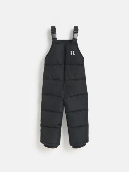 Reserved Pantaloni izolați cu bretele negru