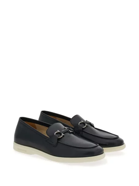 Iš natūralios odos loaferiai Ferragamo juoda