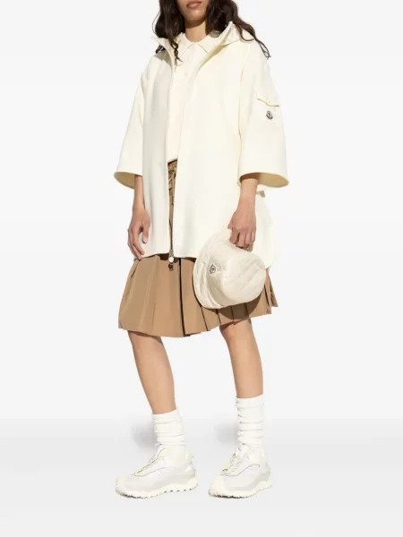 Kapucnis dzseki Moncler