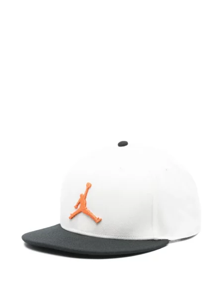 Geacă cu puf Nike cu broderie negru