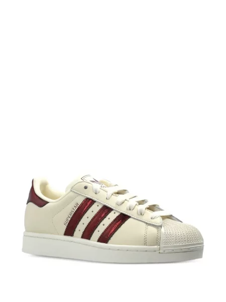 Sneakerși Adidas Superstar cu autograf cu decolteu în V alb