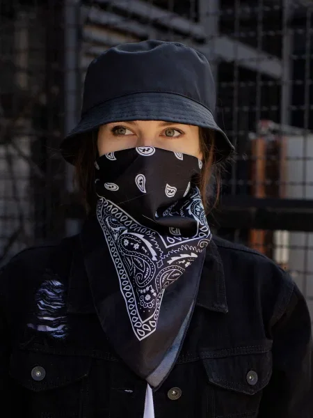 Without Хустка чорний