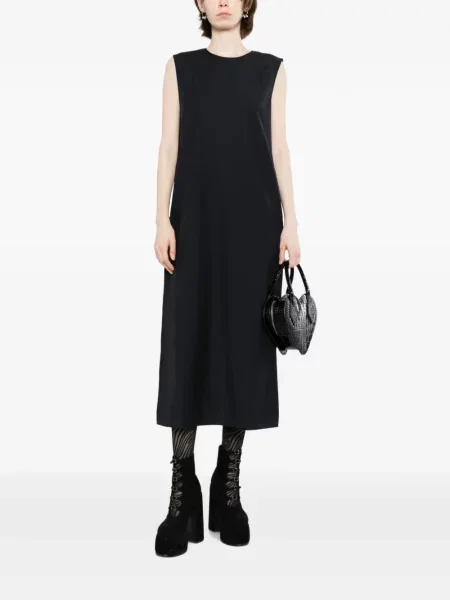 Rochie Less fără mâneci negru