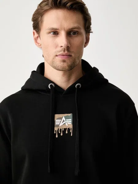 Alpha Industries kapucnis melegítőfelső férfi pamuttal Dripping Camo Print fekete