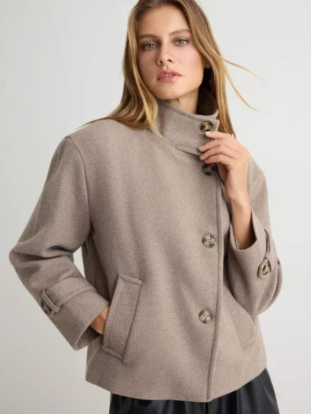 Trendyol Prijelazna jakna taupe siva