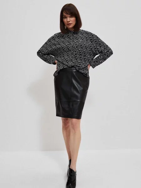 Krilo v obliki svinčnika Marisse črna