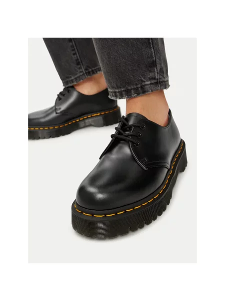 Félcipő Dr. Martens fekete