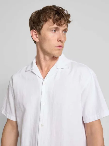 Koszula casualowa o kroju regular fit z mieszanki bawełny i dodatkiem lnu model ‘MONTANA’ Jack & Jones Premium biała