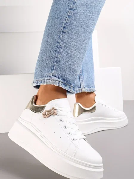 Sznurowane Sneakersy na Platformie z Aplikacją przy Sznurówkach Khirlie złote