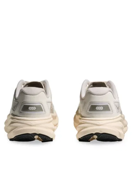 Hoka Superge Clifton One 9 siva