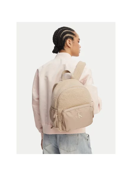 Nahrbtnik Calvin Klein Teddy Medium Backpack bež