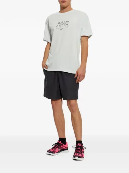 Sweter Nike na siłownię z nadrukiem szary