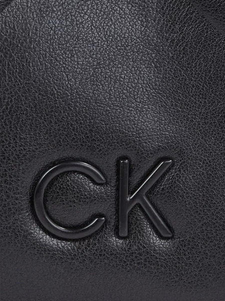 Matlasat cu centură curea Calvin Klein din piele
