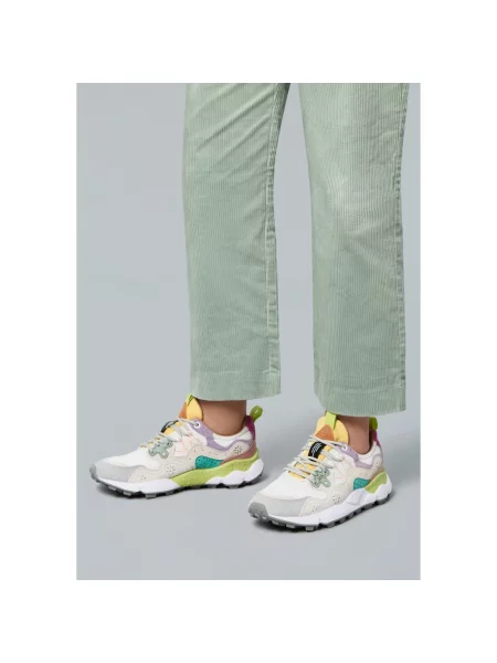 Sneakersy Flower Mountain w kwiatki zamszowe białe