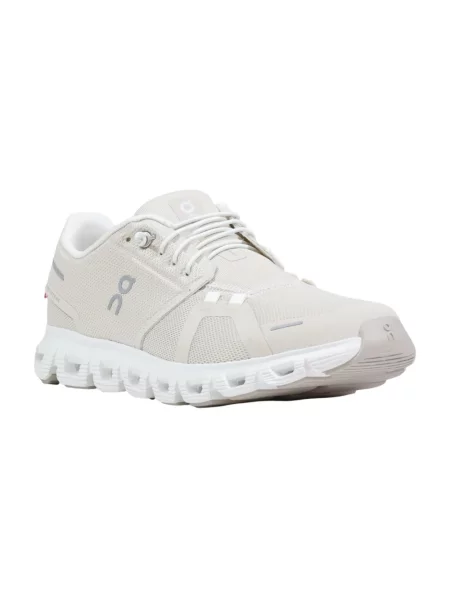 Buty do biegania On z perełkami do biegania białe