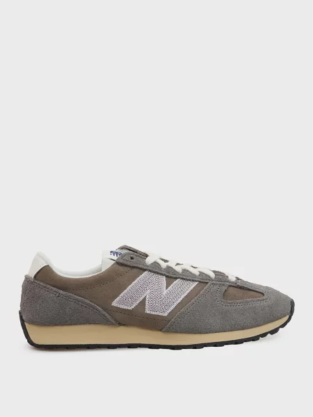 Замшеві кросівки New Balance сірі