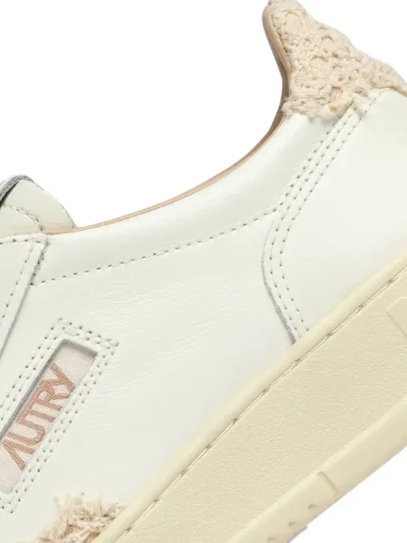Маратонки Autry с връзки с дантела бяло