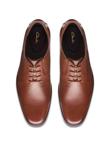 Pantofi Clarks maro