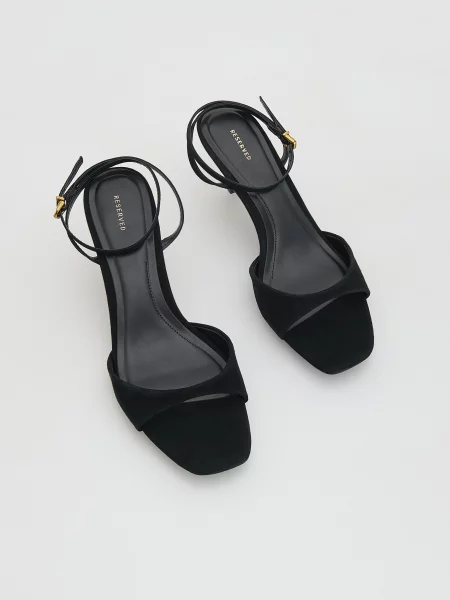 Босоножки Reserved черные