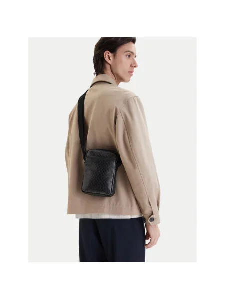 Calvin Klein Saszetka Emblem Aop Coated Slim Reporter czarny