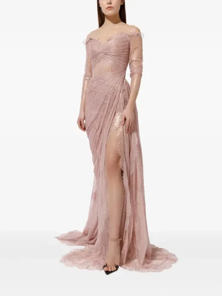 Rochie Iris Serban plisată din dantelă de costum roz