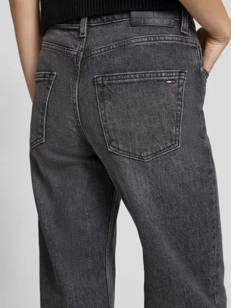 Spodnie z prostymi nogawkami o niskim stanie z mieszanki bawełny Tommy Jeans czarne