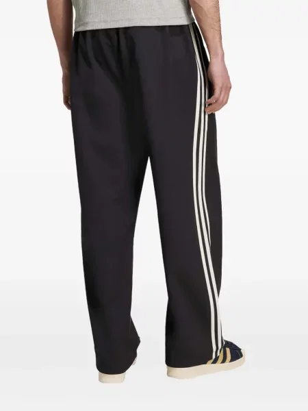 Камуфлажна плетена тениска Adidas с принт черно