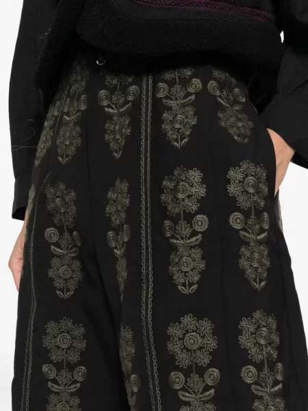 Pantaloni scurți Antik Batik scurte negru