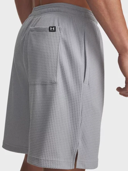 Короткие спортивные шорты Under Armour серые