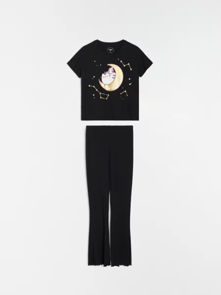 Піжама з boxy топом і штанами з рубчастого трикотажу Pusheen чорний
