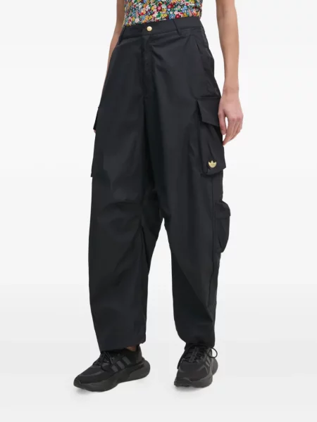 Spodnie cargo Adidas w paski z nadrukiem czarne